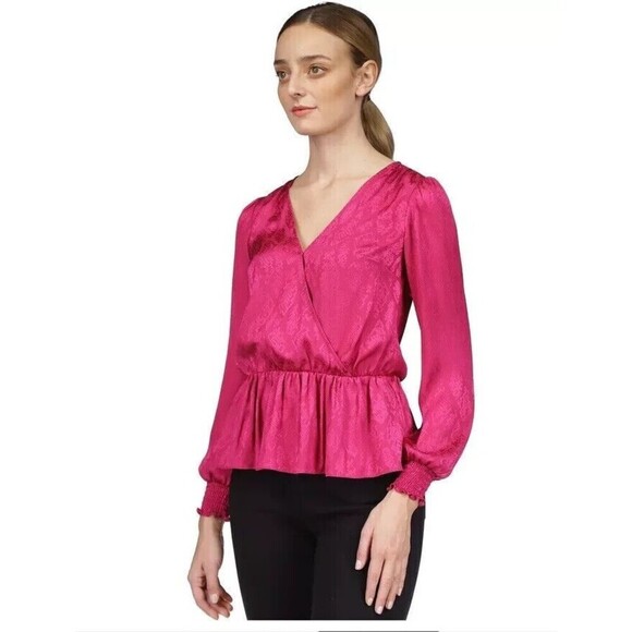 Michael Kors Women's Jacquard-Print Faux-Wrap Peplum Top Deep Pink Fuchsia - Picture 1 of 4